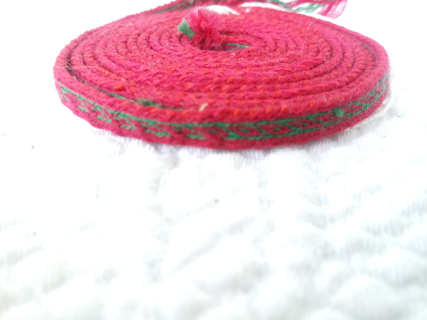 Green and Red Narrow Osberg Wool Trim