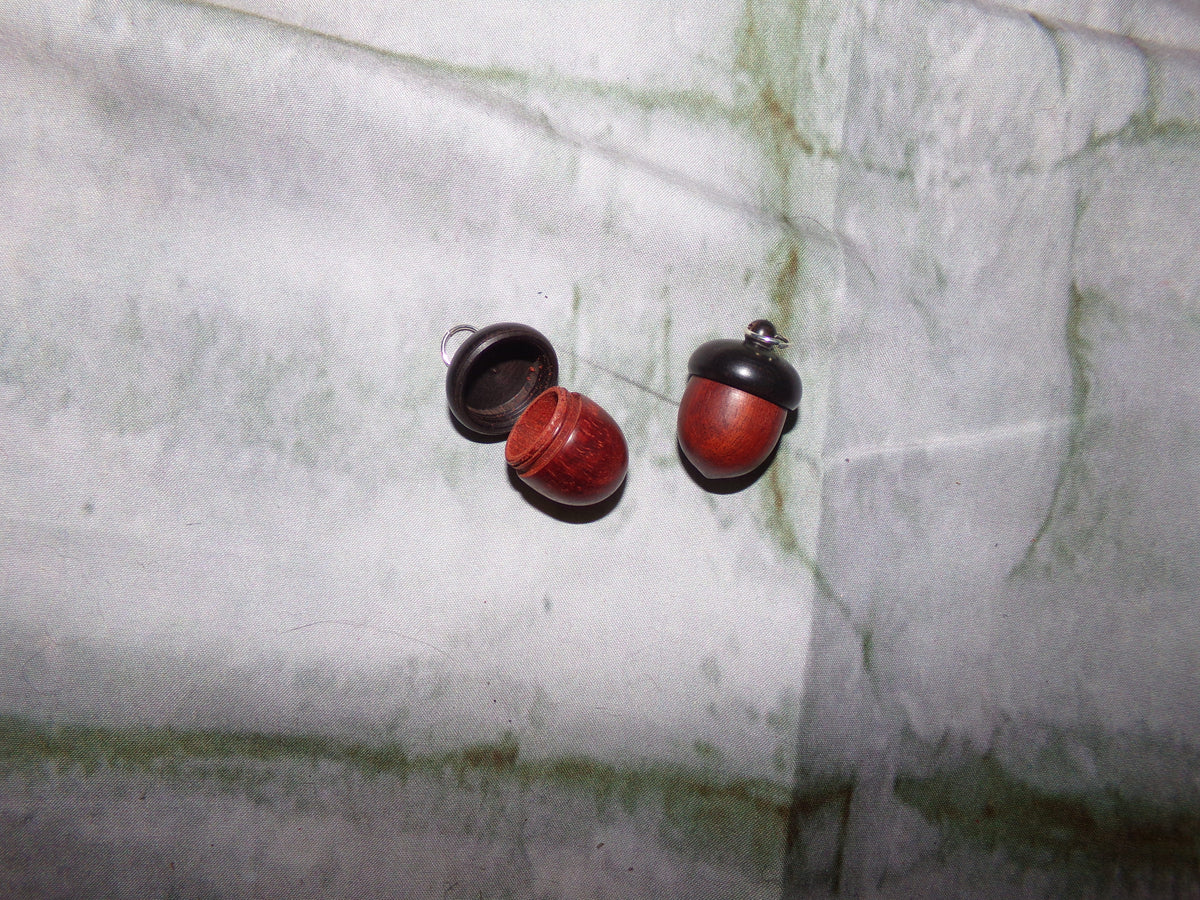 Acorn Capsule
