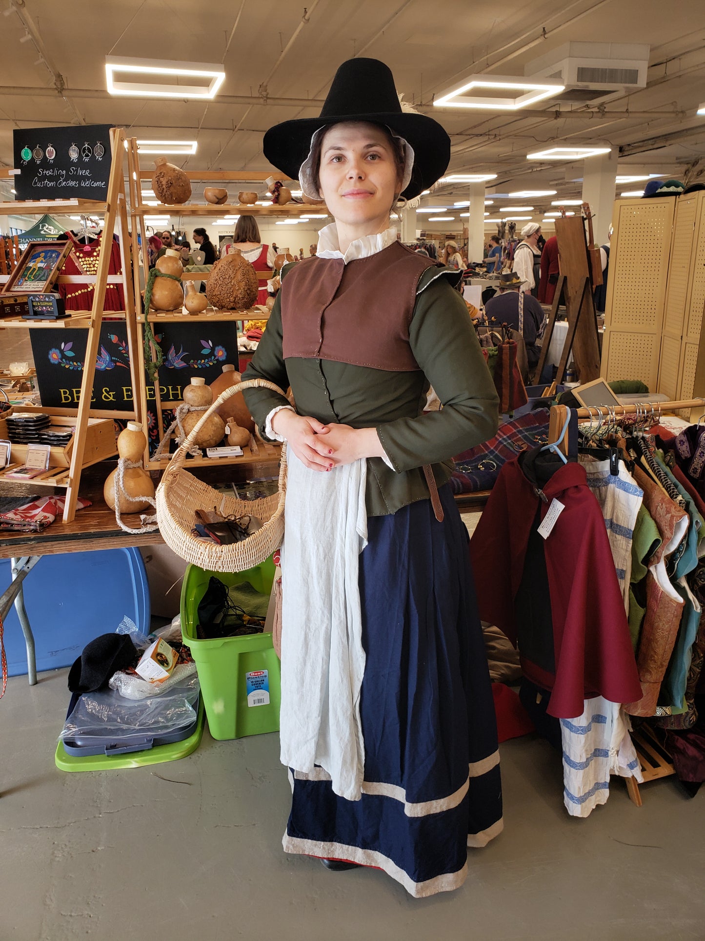 deHeere "Chicken Lady" Hat