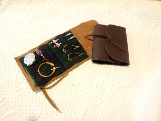 Wool and Leather Needle/Pin Book